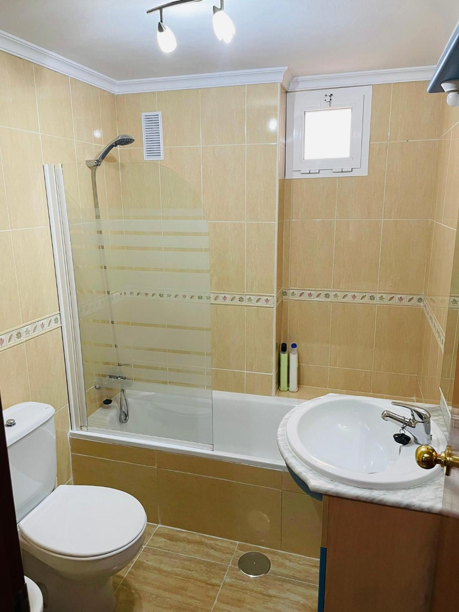 Apartamento Nuevo En Cadiz *